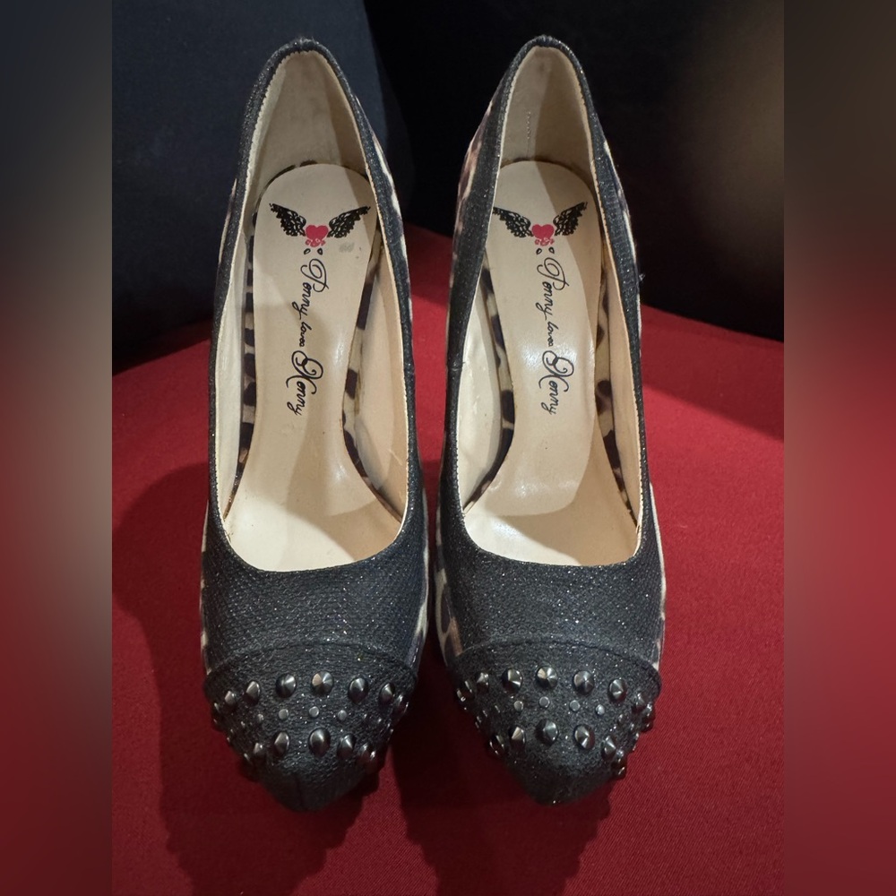 SOLD Penny Loves Kenny Black and Tan Leopard Heels - Picture 5 of 8
